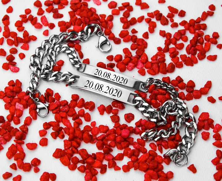 Partnerarmbänder mit Gravur